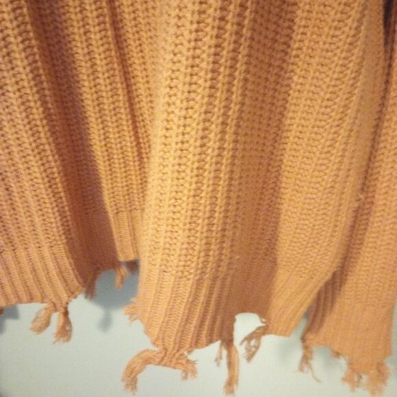 Almost famous cold shoulder turtleneck with fringe trim - Picture 2 of 7